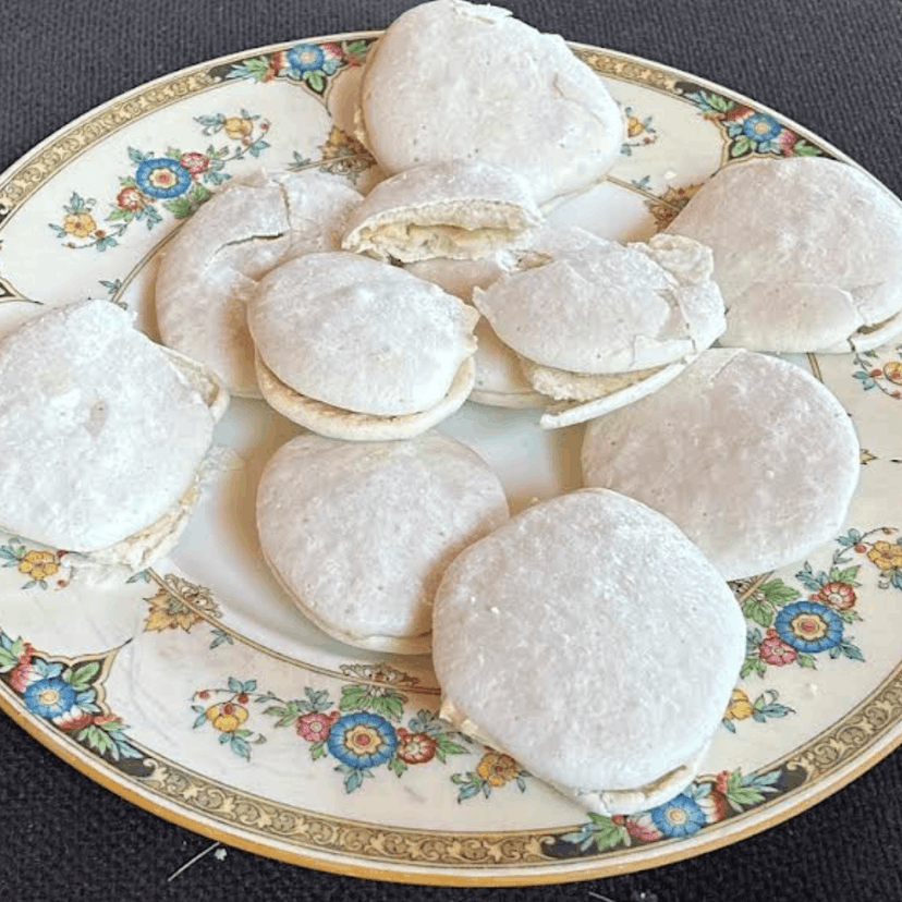 Vanilla Almond Macarons image