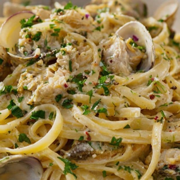 Frankie Gaxiola....Garlicky Linguine with Clams image